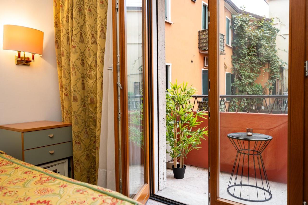 Camelia Rooms Venice Guesthouse Местре Екстер'єр фото