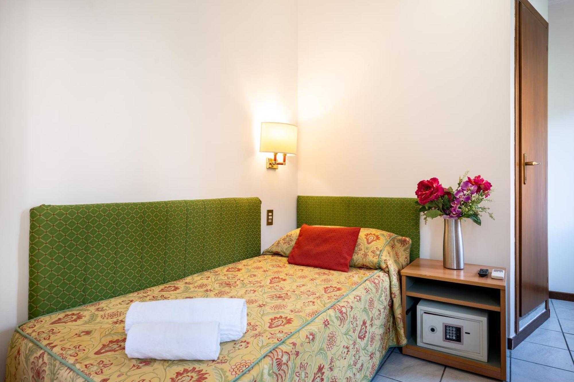 Camelia Rooms Venice Guesthouse Местре Екстер'єр фото